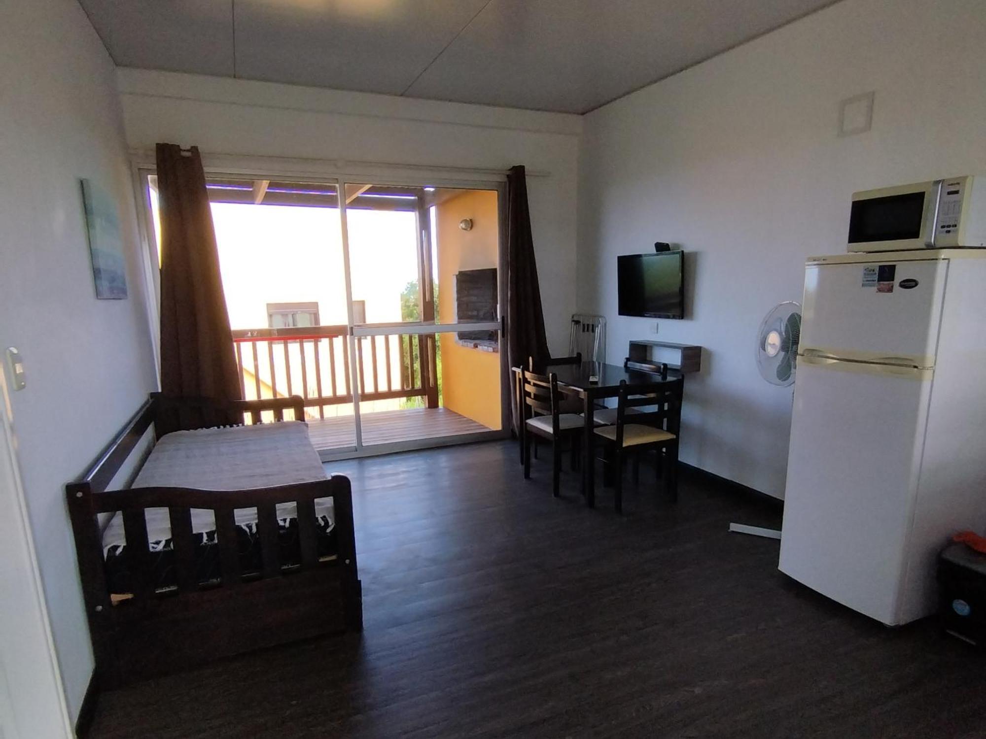 Apartamentos La Playa Piriapolis Ruang foto