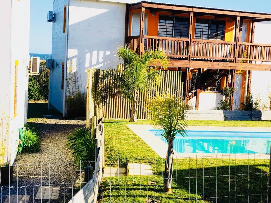 Apartamentos La Playa Piriapolis Bagian luar foto